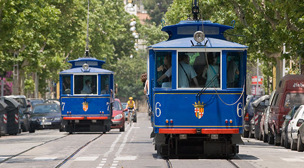 Resultat d'imatges de tramvia blau