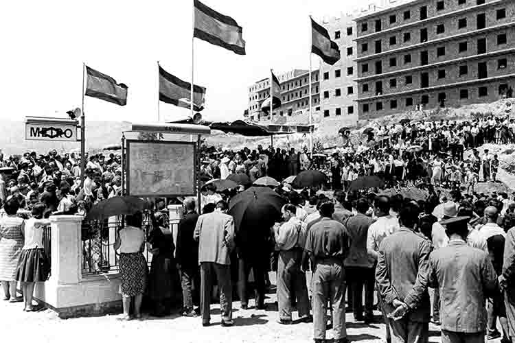 Opening of Vilapicina station, 21 July 1959. Photograph by Brangulí. Source: TMB Foundation Archive.